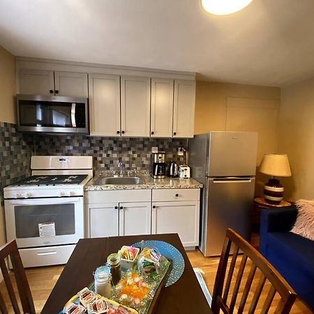 Cozy Boston Getaway Apartment! Free Parking Екстер'єр фото