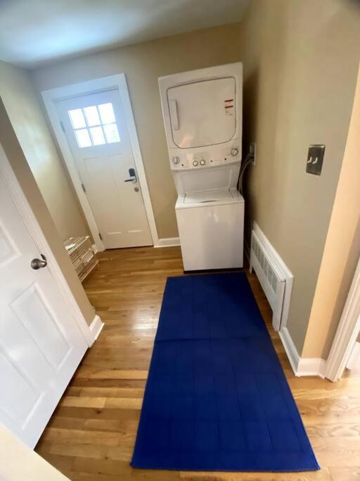 Cozy Boston Getaway Apartment! Free Parking Екстер'єр фото