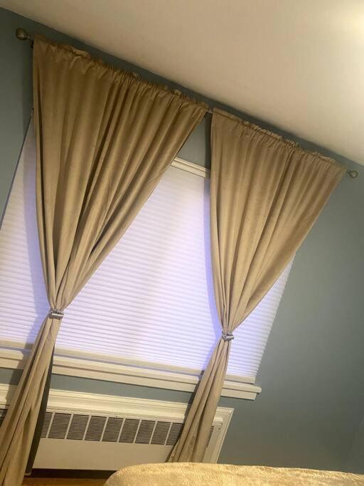 Cozy Boston Getaway Apartment! Free Parking Екстер'єр фото