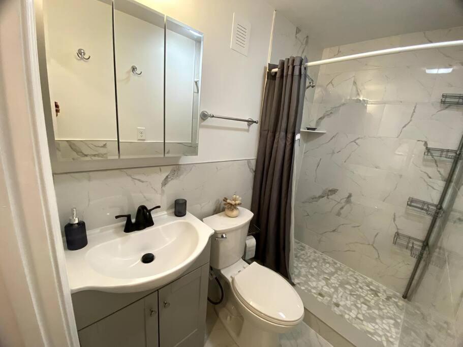 Cozy Boston Getaway Apartment! Free Parking Екстер'єр фото